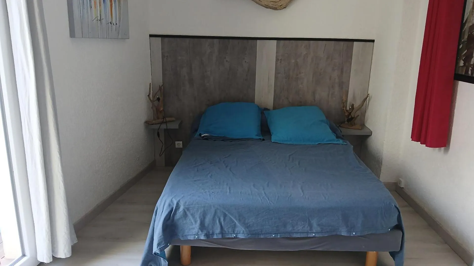 Jolie Appartement Avec Jardinet Et Patio Saintes-Maries-de-la-Mer 0*,  France